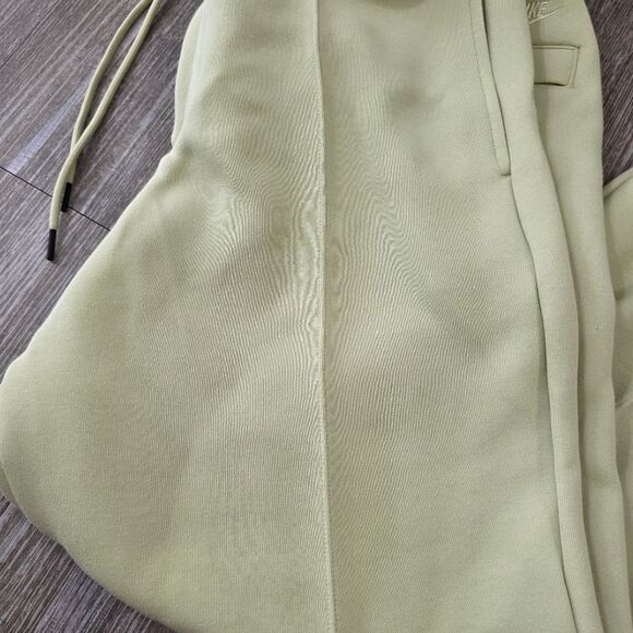 Nike Tech Fleece Open Hem Pants Sweatpants Tan Medium M Wide Leg New FZ7583-371 - Picture 10 of 16